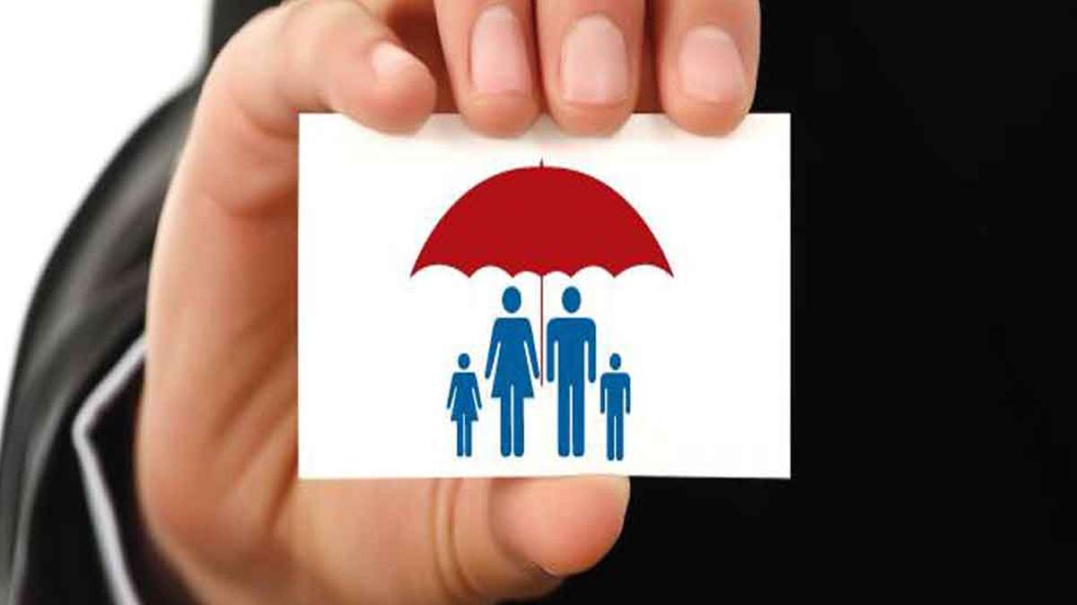 How Does Online Insurance Compare to Traditional Coverage?